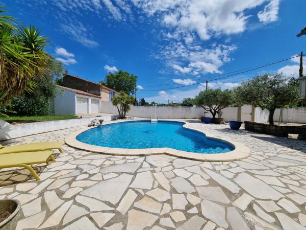 Piscine maison de vacances