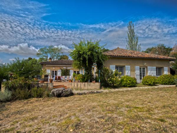 Extérieur maison de vacances [été]