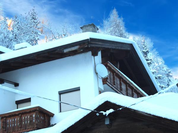 Außenseite Ferienhaus [Winter]