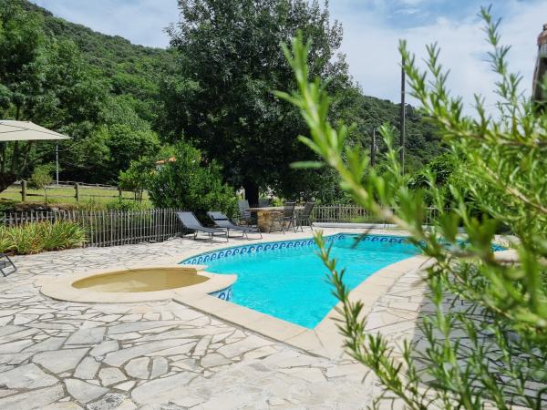 Piscine maison de vacances