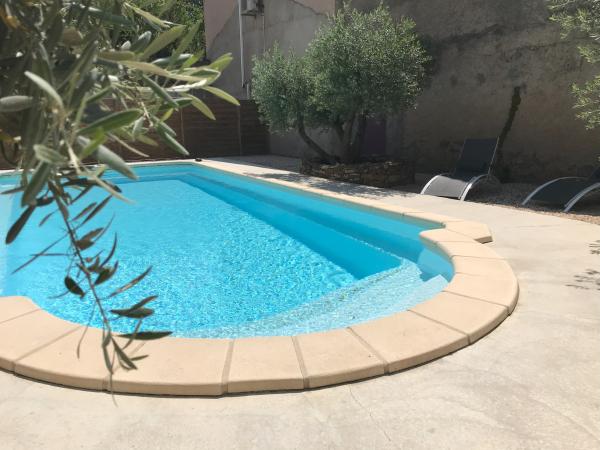 Piscine maison de vacances
