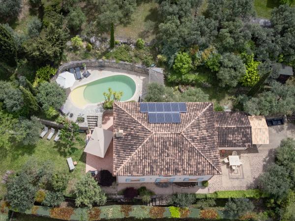 Außenseite Ferienhaus [Sommer]