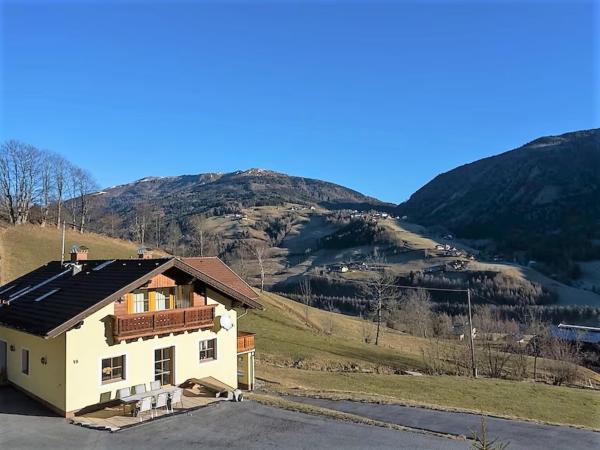 Außenseite Ferienhaus [Sommer]