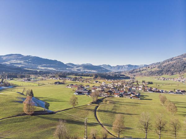 Vue de la maison de vacances [été]