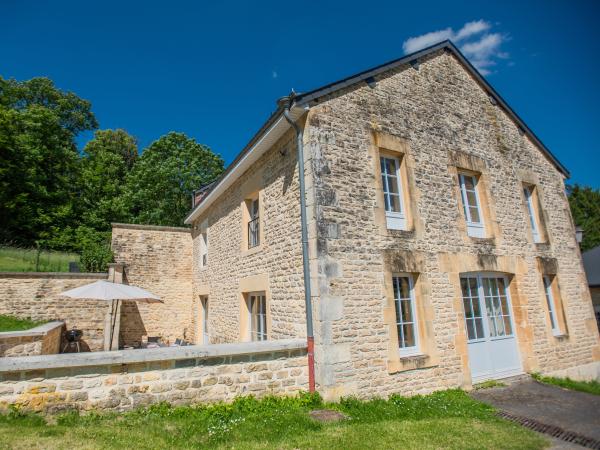 Außenseite Ferienhaus [Sommer]