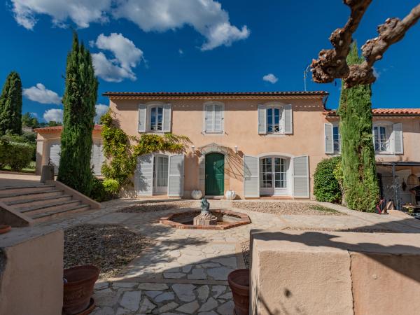 Extérieur maison de vacances [été]