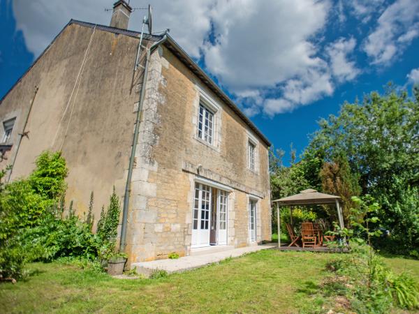 Außenseite Ferienhaus [Sommer]