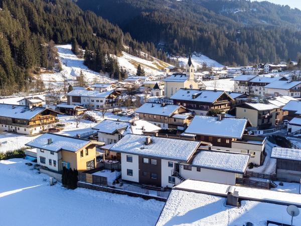 Außenseite Ferienhaus [Winter]