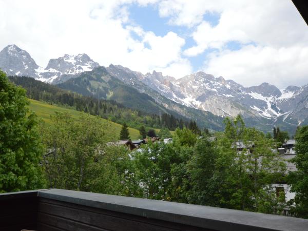 Vue de la maison de vacances [été]