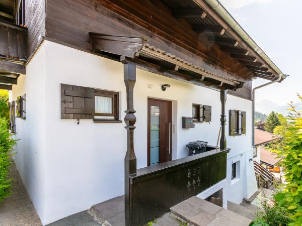 Außenseite Ferienhaus [Sommer]