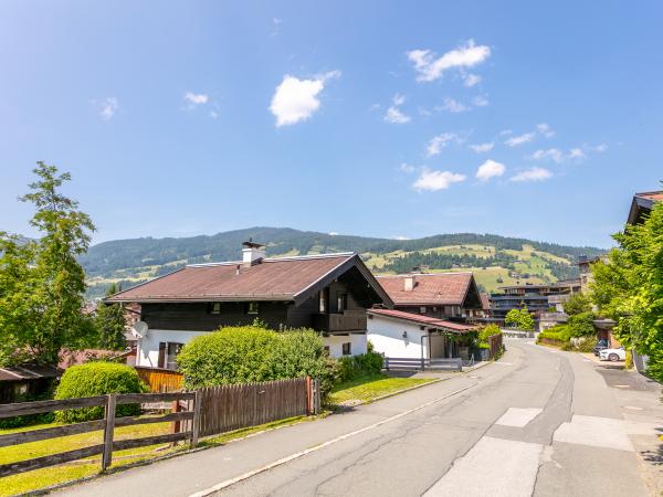 Außenseite Ferienhaus [Sommer]
