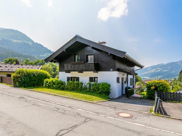 Außenseite Ferienhaus [Sommer]