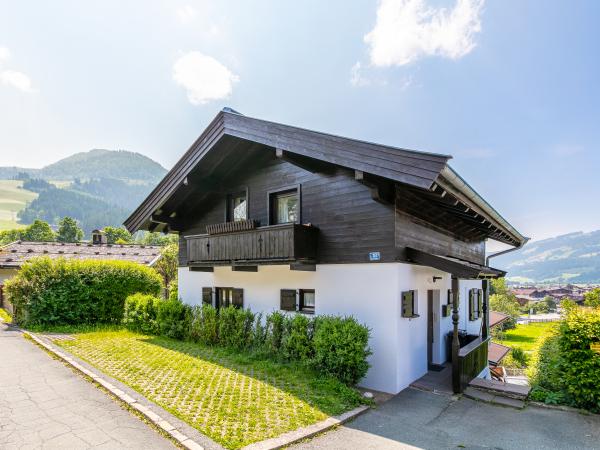 Außenseite Ferienhaus [Sommer]