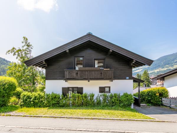 Außenseite Ferienhaus [Sommer]