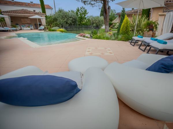 Piscine maison de vacances