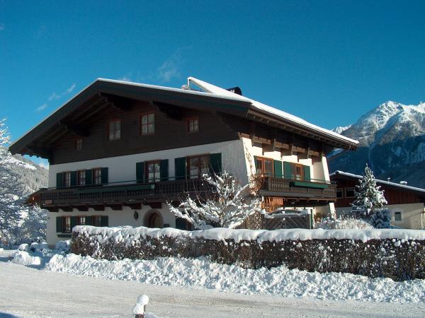 Außenseite Ferienhaus [Winter]