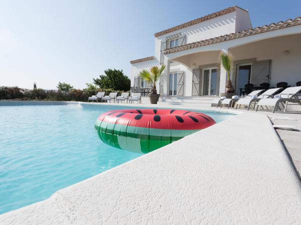 Piscine maison de vacances