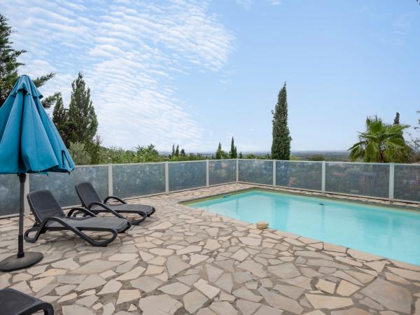 Holiday Home Swimming Pool