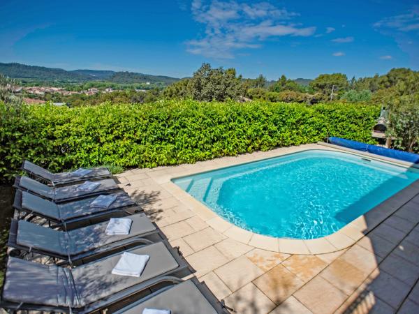 Holiday Home Swimming Pool