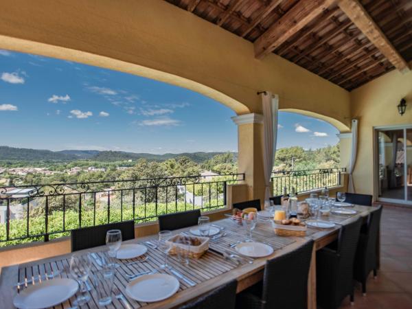 Vue de la maison de vacances [été]