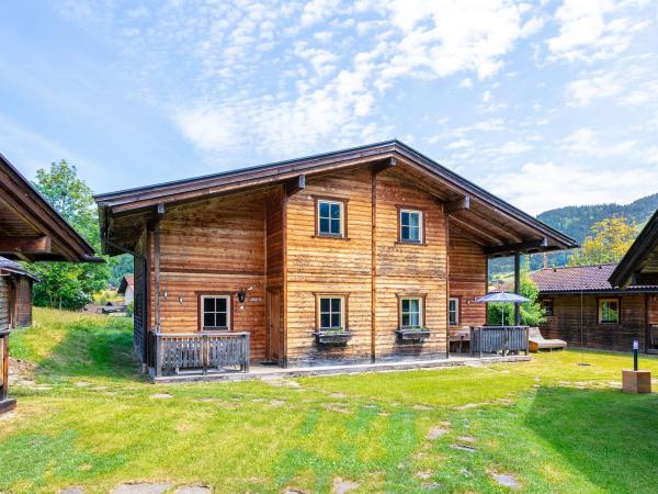 Außenseite Ferienhaus [Sommer]