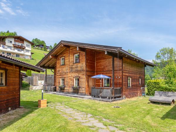 Außenseite Ferienhaus [Sommer]