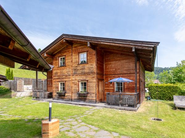 Außenseite Ferienhaus [Sommer]