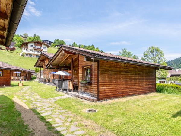 Außenseite Ferienhaus [Sommer]