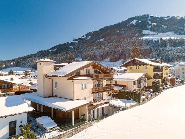 Außenseite Ferienhaus [Winter]