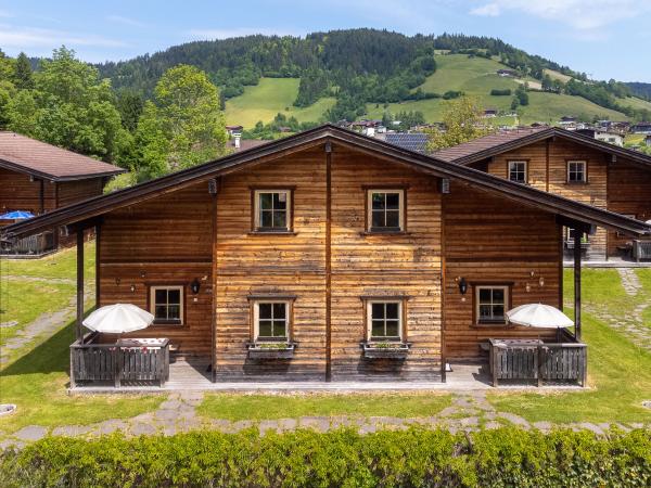 Außenseite Ferienhaus [Sommer]