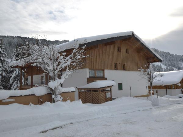 Außenseite Ferienhaus [Winter]