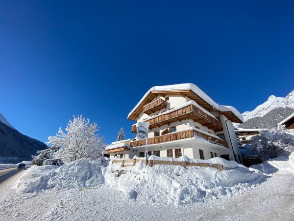 Außenseite Ferienhaus [Winter]