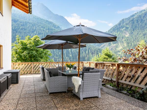 Terrasse / Balkon