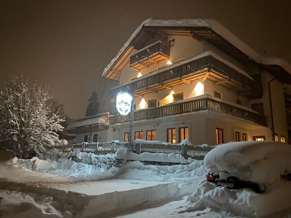 Außenseite Ferienhaus [Winter]