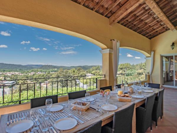 Vue de la maison de vacances [été]