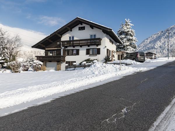 Extérieur maison de vacances [hiver]