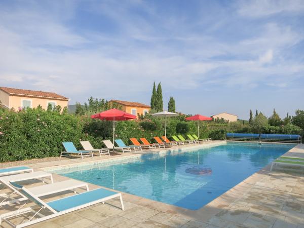 Piscine maison de vacances