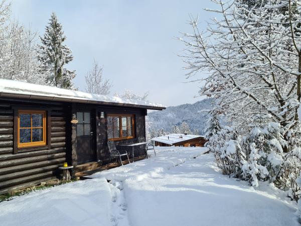 Außenseite Ferienhaus [Winter]