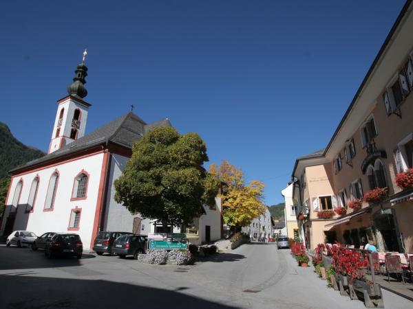 Surroundings [summer] (1-5 km)