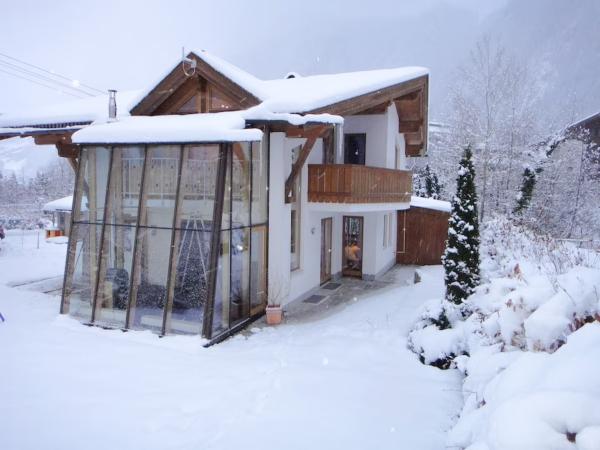 Außenseite Ferienhaus [Winter]