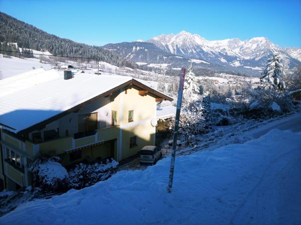 Außenseite Ferienhaus [Winter]