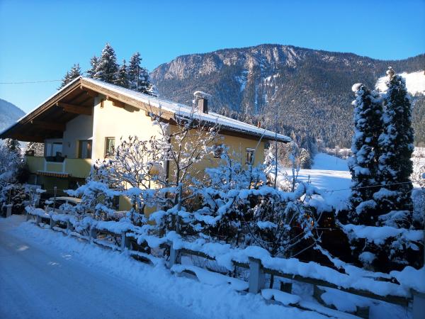 Außenseite Ferienhaus [Winter]