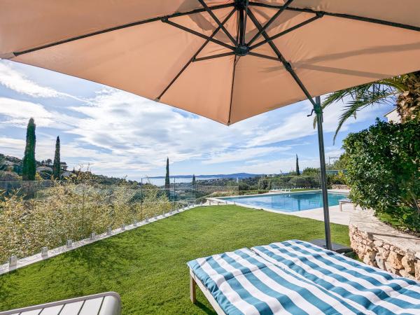 Vue de la maison de vacances [été]