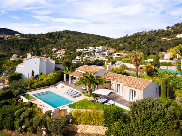 Extérieur maison de vacances [été]