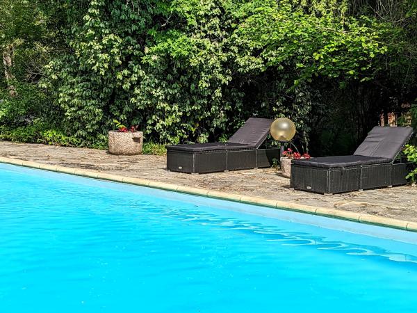 Holiday Home Swimming Pool