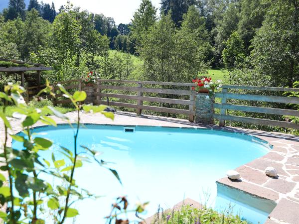 Piscine maison de vacances