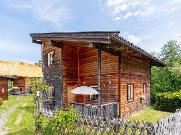 Außenseite Ferienhaus [Sommer]