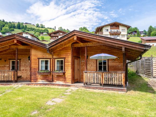 Außenseite Ferienhaus [Sommer]