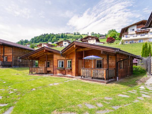 Außenseite Ferienhaus [Sommer]