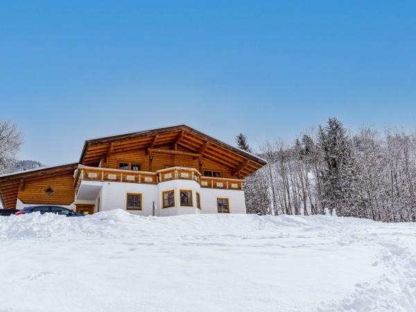 Außenseite Ferienhaus [Winter]